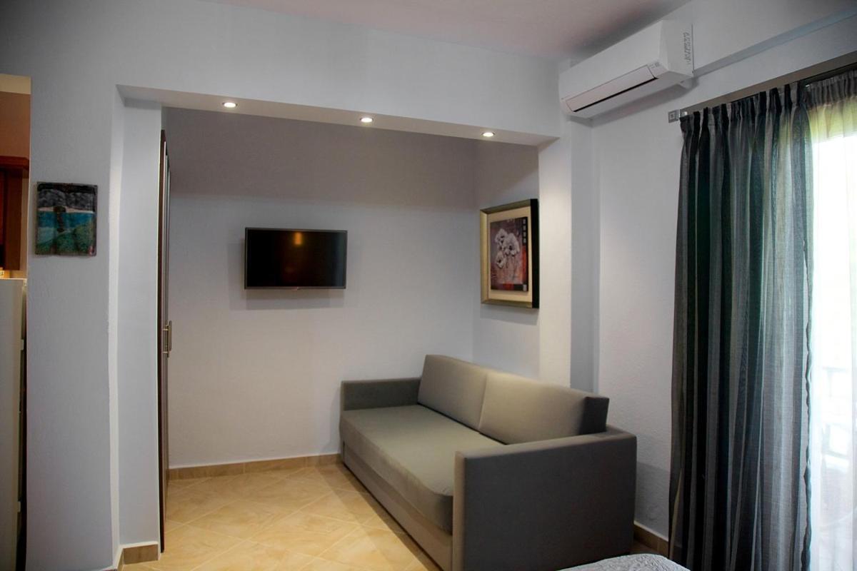 Stamos Apartments And Studios Vourvourou Oda fotoğraf