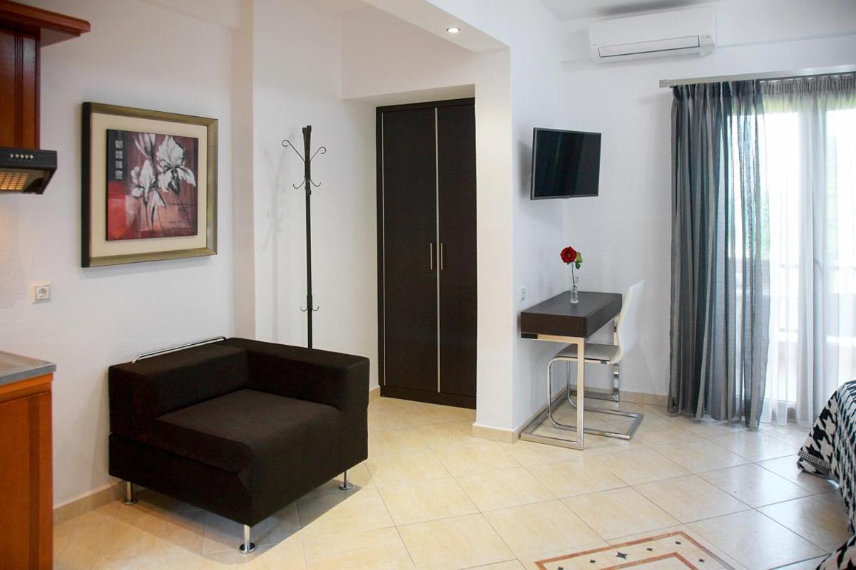 Stamos Apartments And Studios Vourvourou Oda fotoğraf