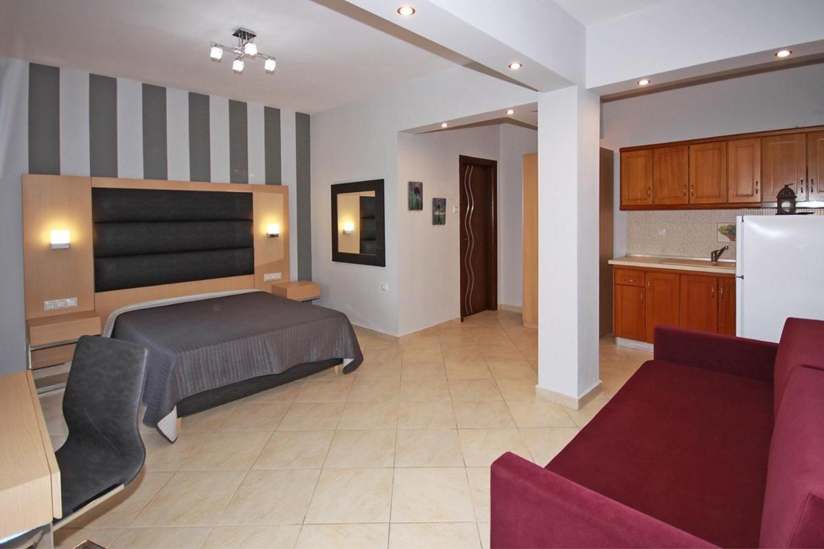 Stamos Apartments And Studios Vourvourou Oda fotoğraf