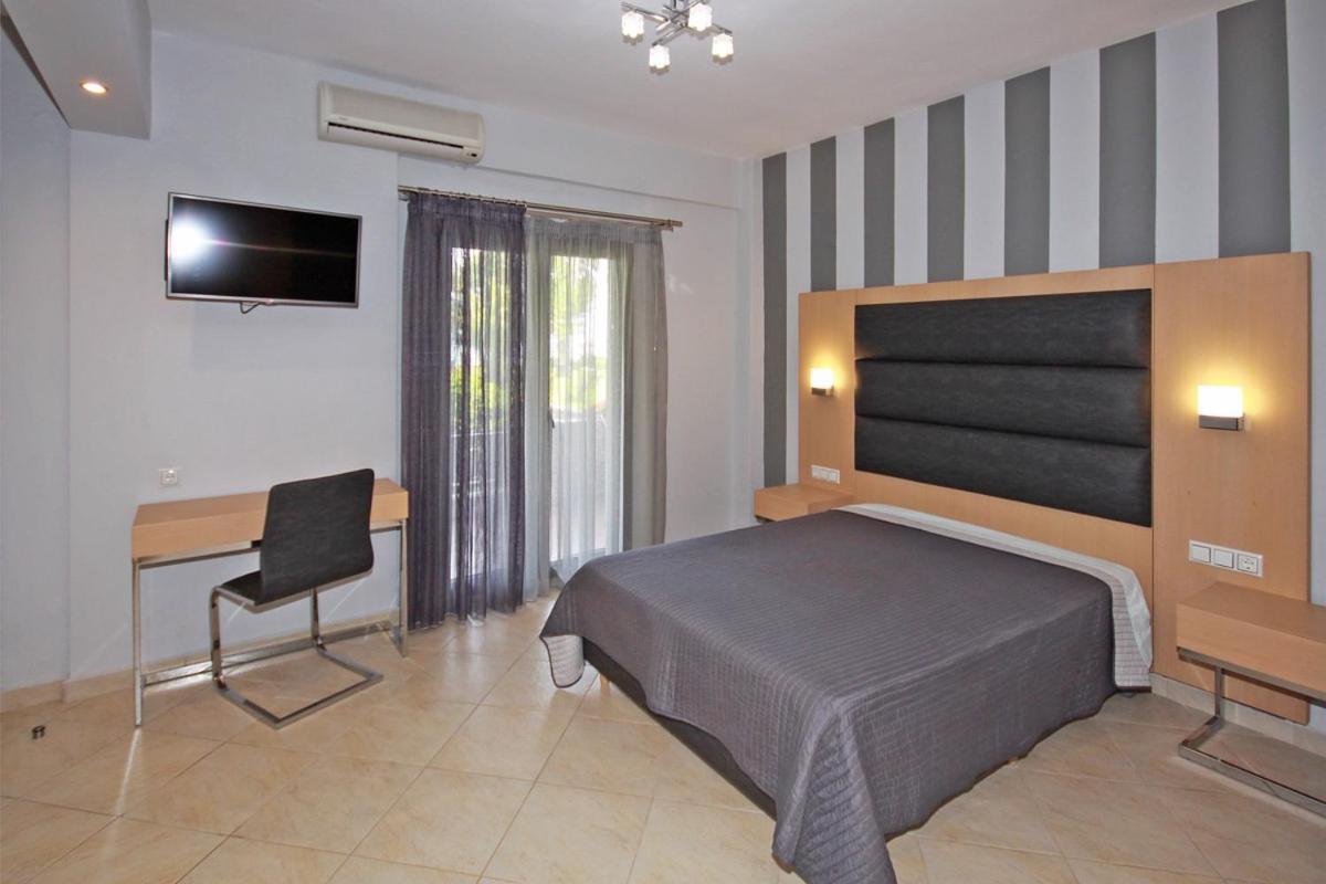 Stamos Apartments And Studios Vourvourou Oda fotoğraf